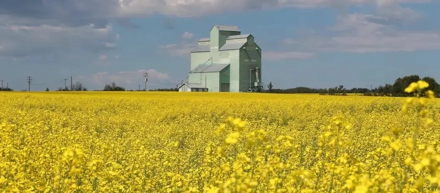 An image of Elk Point in Alberta.